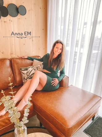 OnlyFans cuenta annaemsecretlook header 2