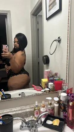 OnlyFans account  prettyreddiamondd avatar 1