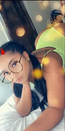 OnlyFans account  la_canelita header 2