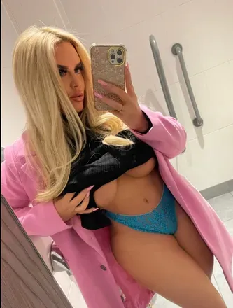 OnlyFans account  emilywardfree avatar 1