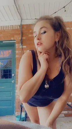 OnlyFans cuenta buzzbunnibitch42 avatar 1