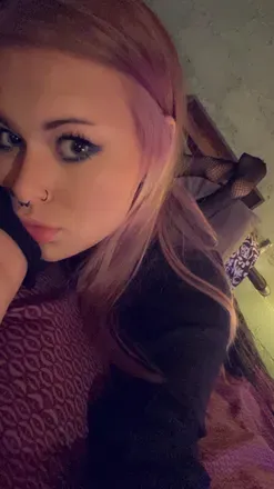 OnlyFans cuenta maddmiley777 header 2