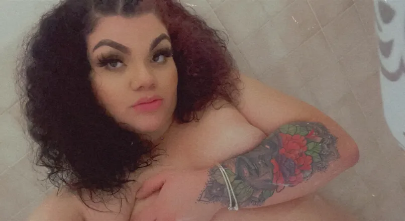 OnlyFans cuenta baddmolly header 2