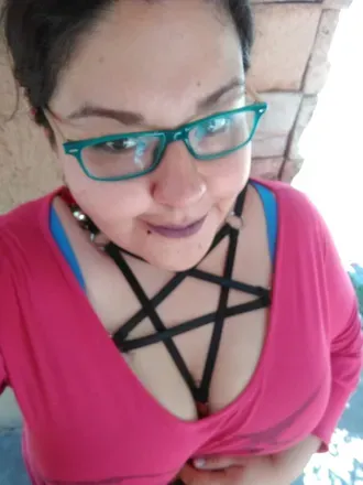 OnlyFans account  lluvxxxs avatar 1