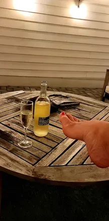 OnlyFans cuenta elegantlylavishfeet header 2