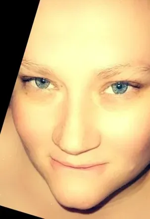 OnlyFans cuenta littlenikkirose header 2
