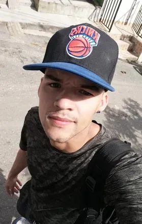OnlyFans cuenta u261823365 header 2