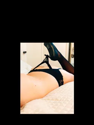 OnlyFans cuenta aussiehotmum header 2