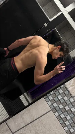 OnlyFans cuenta playboychrisx header 2