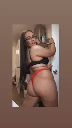 OnlyFans cuenta mmmyra avatar 1