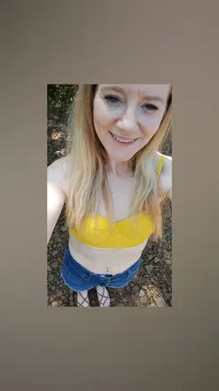 OnlyFans account  eveallnatural avatar 1