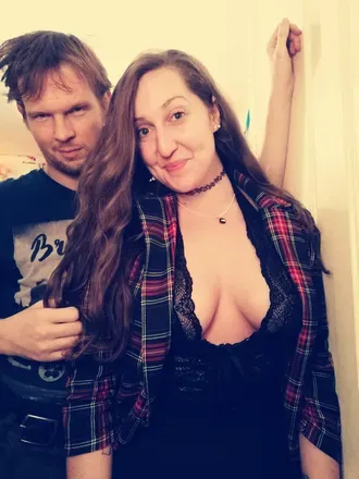 OnlyFans cuenta ukbiproperswingers avatar 1