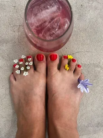 OnlyFans account  gvelvet.feet avatar 1