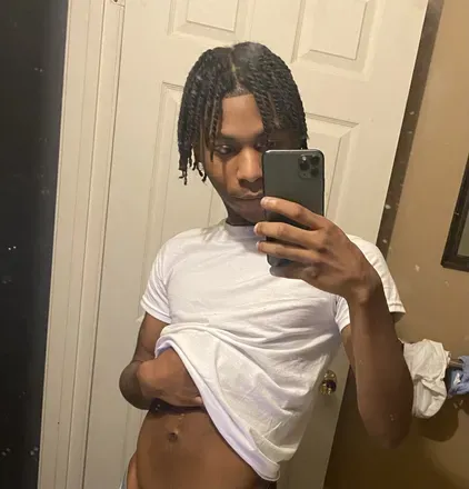 OnlyFans of teeshlongz