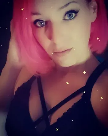OnlyFans cuenta trixiestixxx avatar 1
