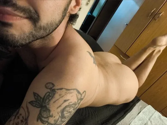 OnlyFans cuenta alex_f_t_m header 2