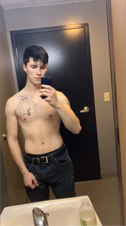 OnlyFans cuenta kingbennett19 header 2