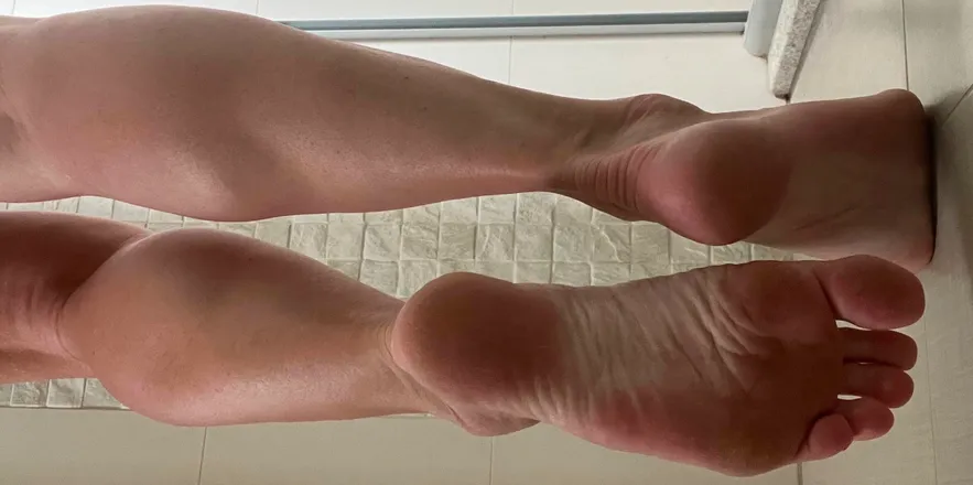 OnlyFans account  iambellasexyfeet header 2