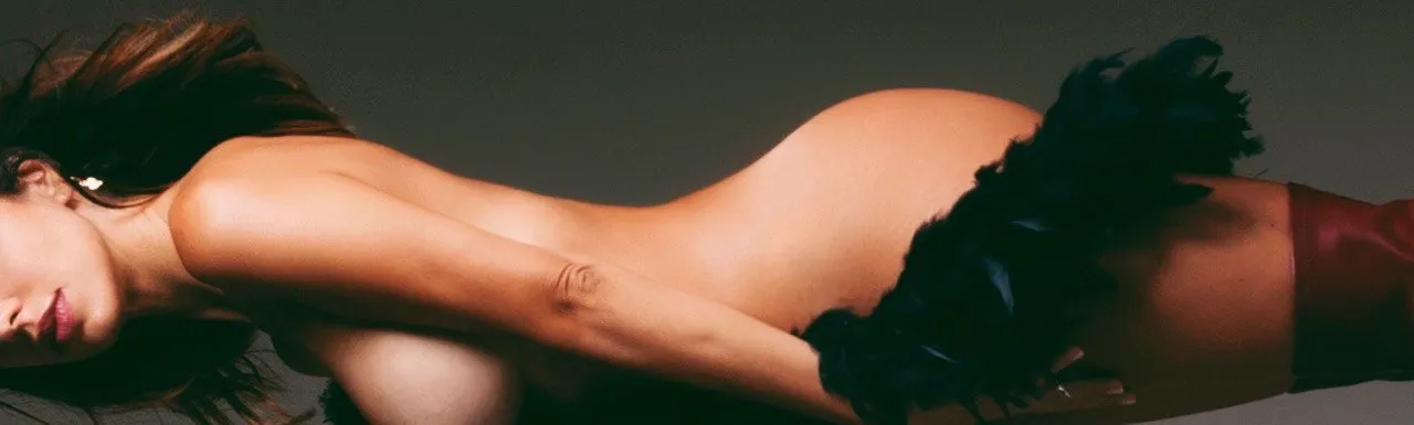 OnlyFans cuenta wonder_brunette header 2