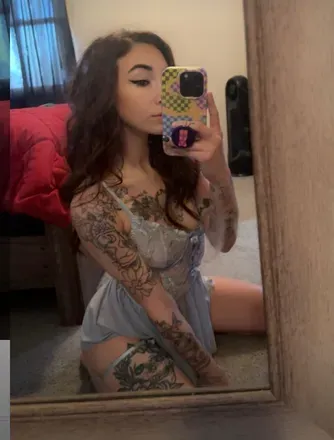 OnlyFans account  marriedloves21 avatar 1