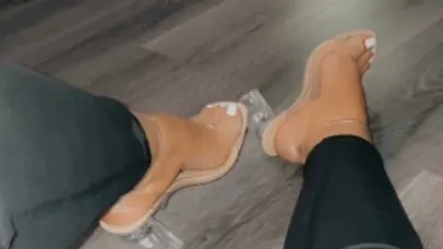 OnlyFans account  scarletts-feet-secrets header 2