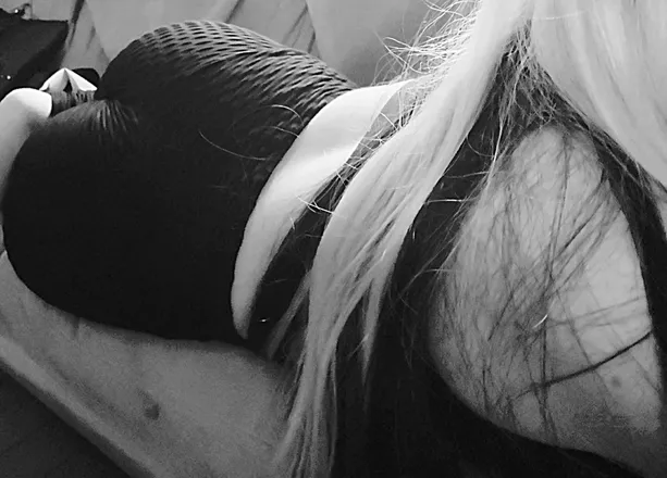 OnlyFans cuenta theonlyone4you header 2
