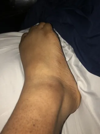 OnlyFans cuenta sexymoobsandfeet header 2