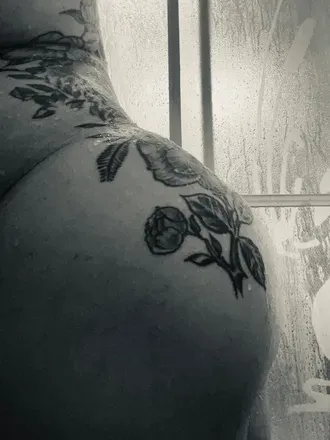 OnlyFans cuenta tattedredddhead avatar 1
