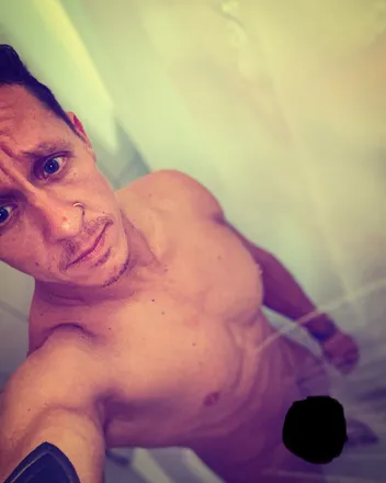 OnlyFans cuenta mrmusclepants header 2
