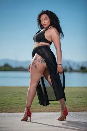 OnlyFans account  queenbaset avatar 1