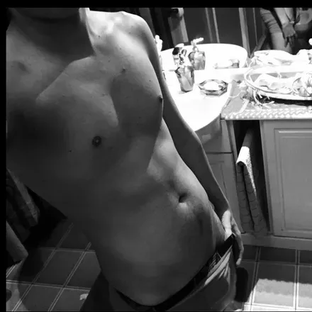 OnlyFans account  thelatinking avatar 1