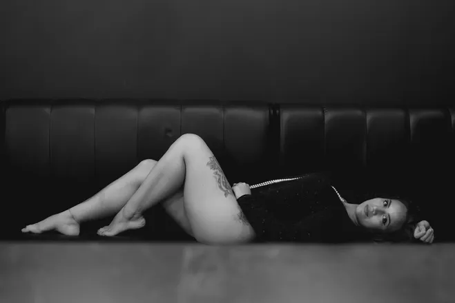 OnlyFans cuenta alice.black header 2