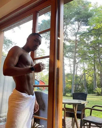 OnlyFans account  yosi010203 avatar 1