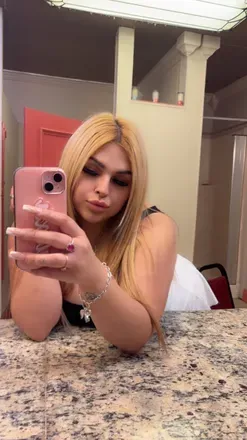 OnlyFans cuenta lexloveschampagne avatar 1