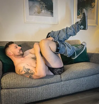 OnlyFans cuenta rubber_pup_pax header 2