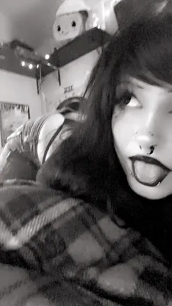 OnlyFans cuenta vampbaby111 header 2