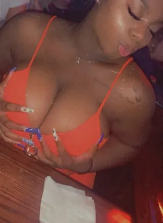 OnlyFans cuenta peaches2018 avatar 1