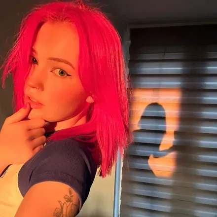 OnlyFans account  izzyellery avatar 1