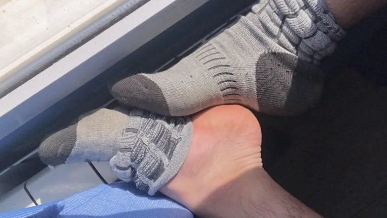 OnlyFans account  feetfetishesp header 2