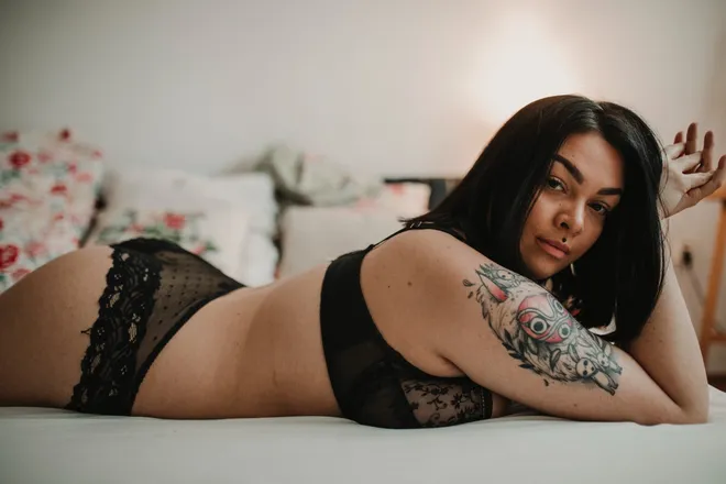 OnlyFans cuenta milky.mia header 2