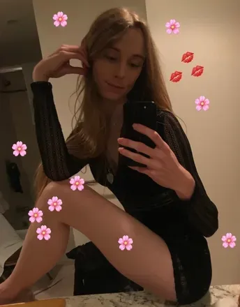 OnlyFans account  ts_devi avatar 1