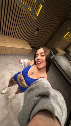 OnlyFans cuenta anaguilherm header 2
