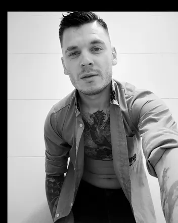 OnlyFans account  lean.maio header 2