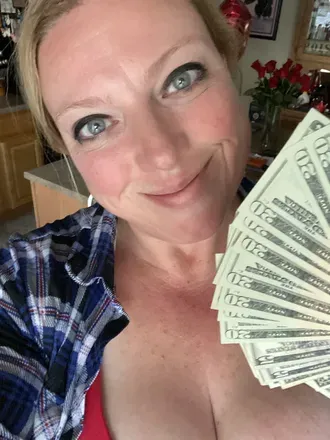 OnlyFans account  queenkitty avatar 1