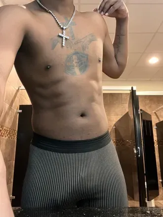 OnlyFans cuenta zaddyb8215 avatar 1