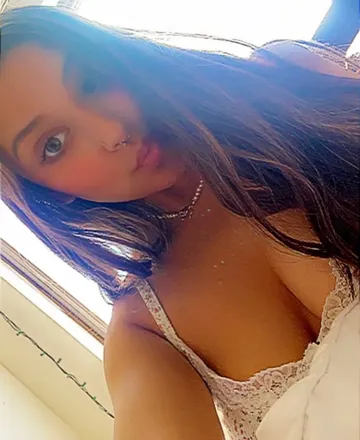 OnlyFans cuenta ellaspice19 header 2