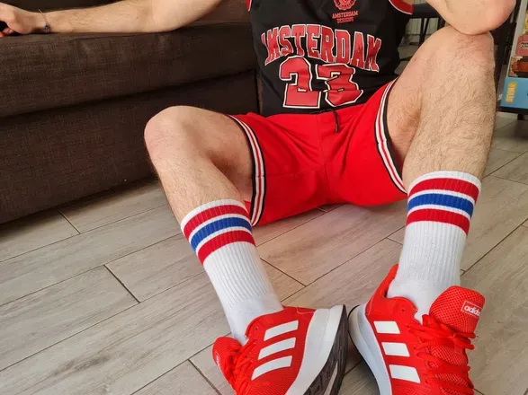 OnlyFans account  domsubm avatar 1
