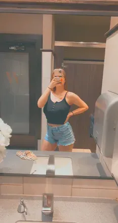 OnlyFans cuenta nicole._.moore header 2