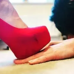 OnlyFans cuenta feetinshoes1 avatar 1