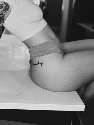 OnlyFans account  madz-rae-bangz header 2